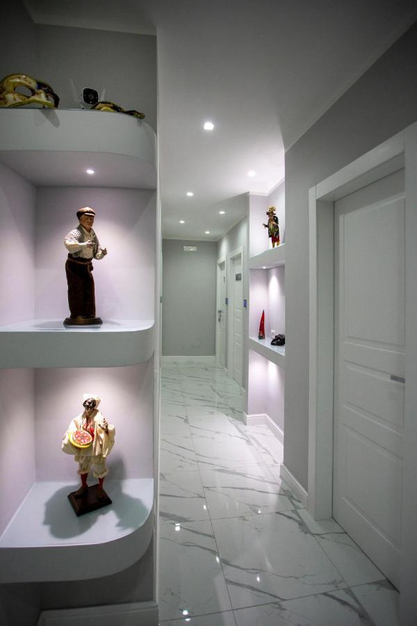 Lady Mary'S Luxury Suites Neapel Exteriör bild