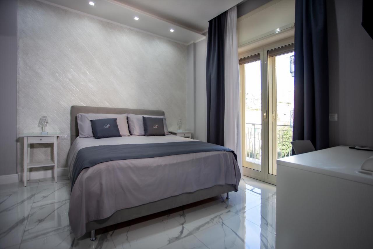 Lady Mary'S Luxury Suites Neapel Exteriör bild