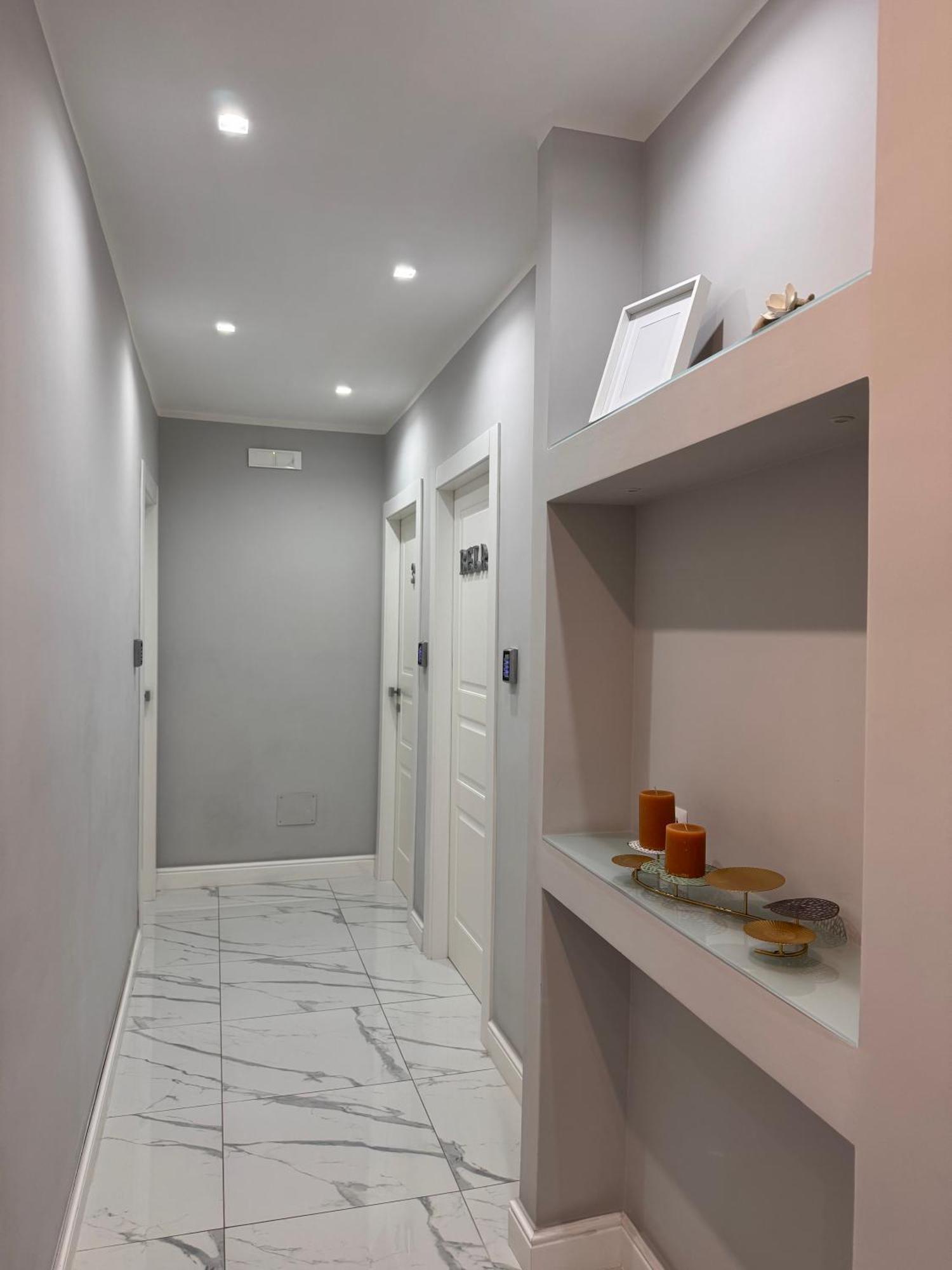 Lady Mary'S Luxury Suites Neapel Exteriör bild